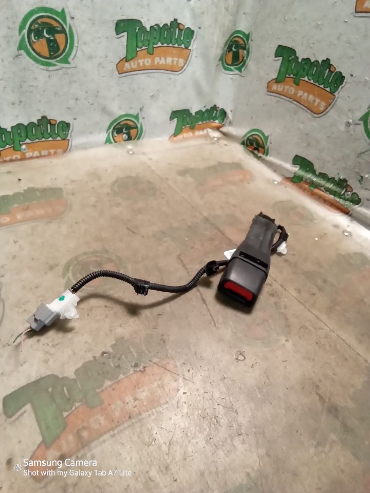 Used 2018 Toyota CAMRY Seat Belt, Front - Stock #H11877