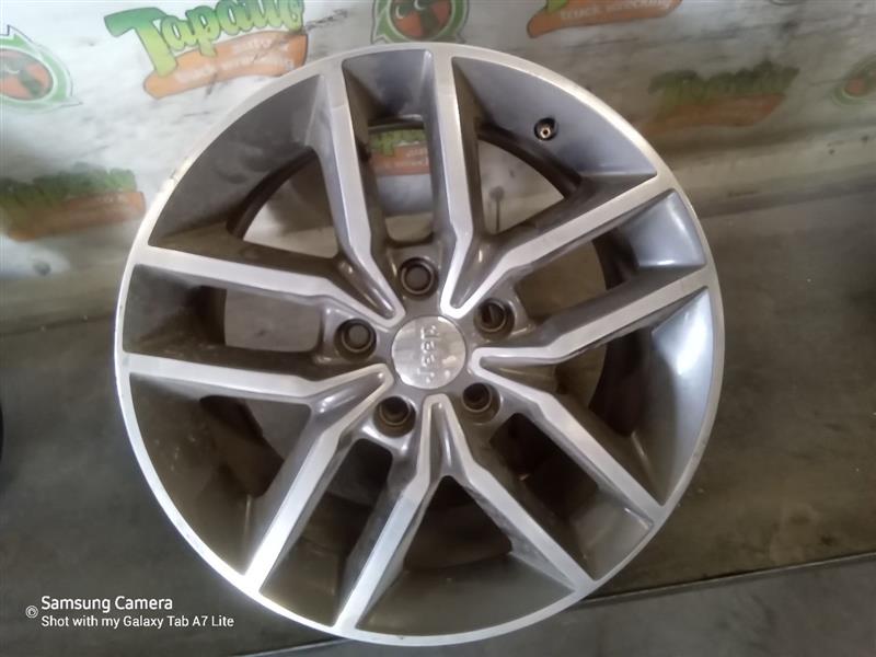 2018 Jeep GRAND CHEROKEE Wheel