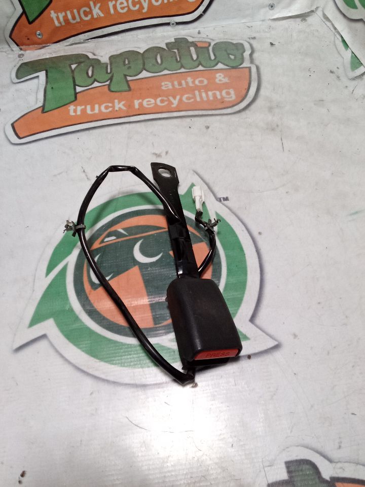 Used 2014 Nissan SENTRA buckle - Stock #H12019