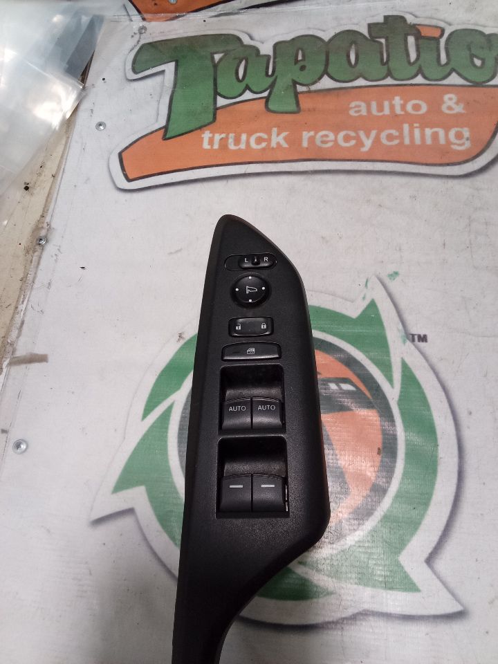 Used 2018 Honda CIVIC Front Door Switch - Stock #H12091