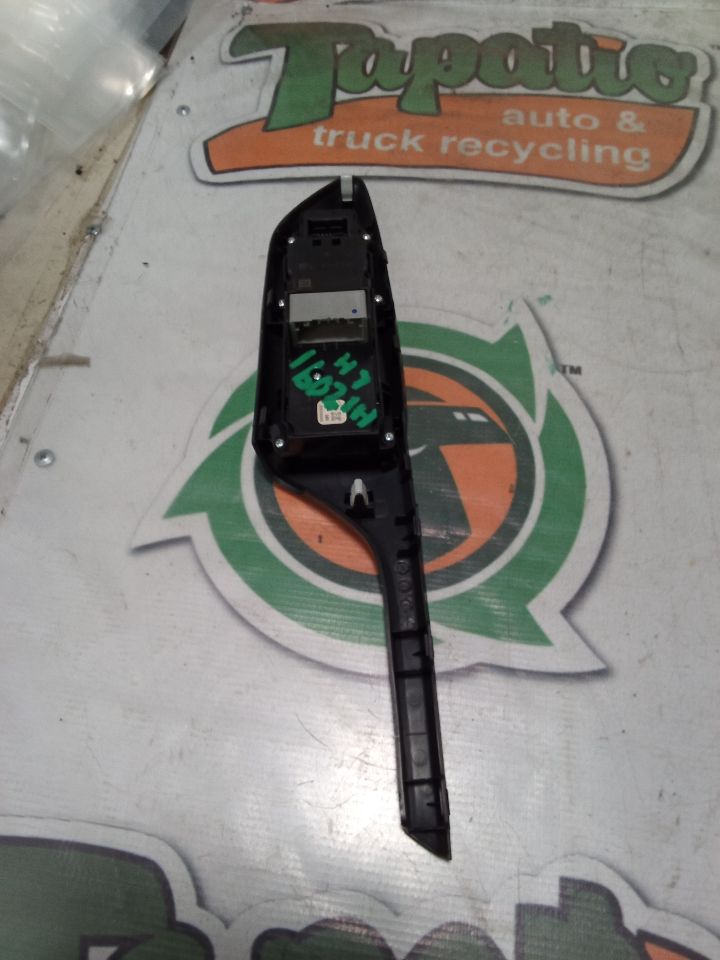 Used 2018 Honda CIVIC Front Door Switch - Stock #H12091