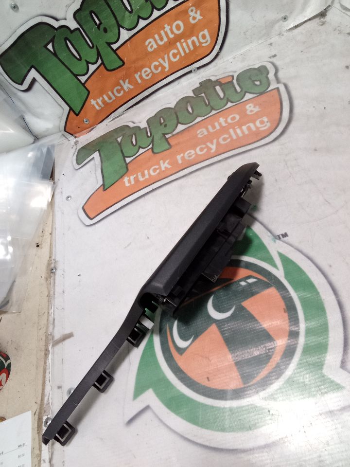 Used 2018 Honda CIVIC Front Door Switch - Stock #H12091