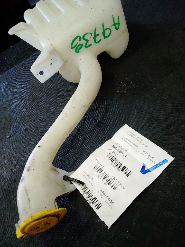2011 Ford FOCUS Wash Reservoir Assy