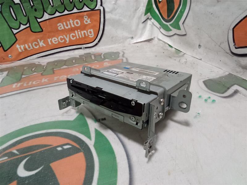 Used 2016 Ford MKZ CD player (single disc) - Stock #H12100