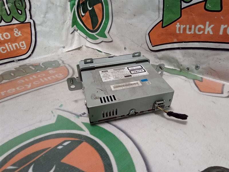 Used 2016 Ford MKZ CD player (single disc) - Stock #H12100