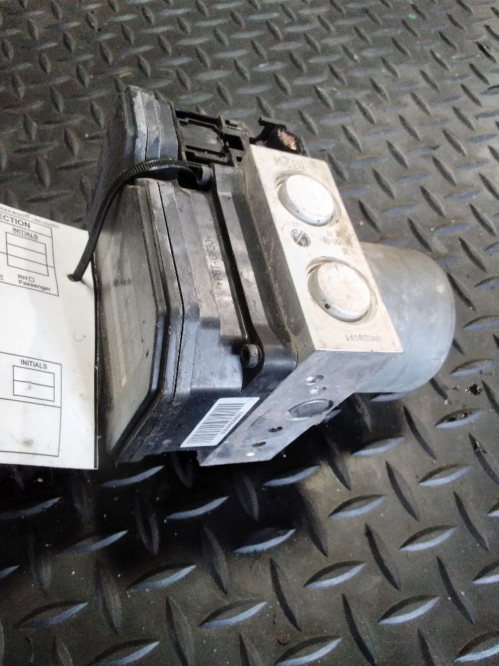 2015 Hyundai ACCENT Anti-lock Brake Pts
