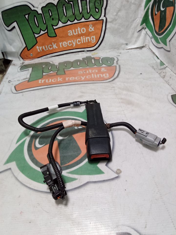Used 2019 Toyota CAMRY Seat Belt, Front - Stock #H12238