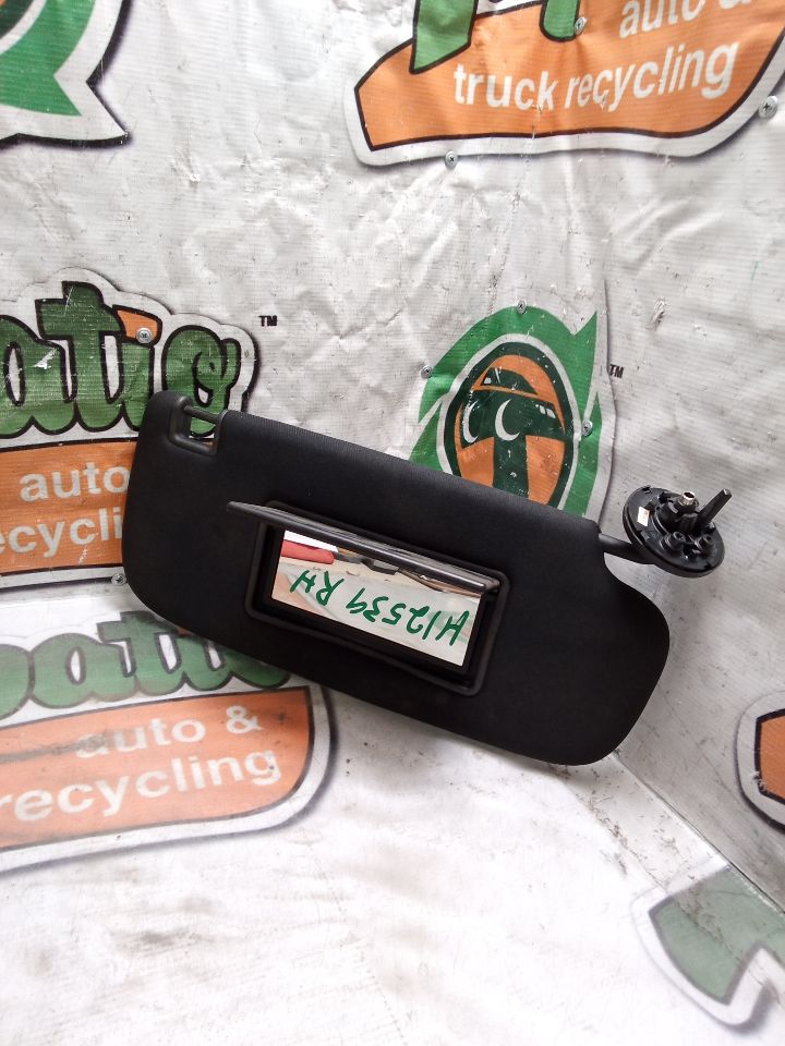 Used 2018 Chrysler DURANGO Sun Visor - Stock #H12539