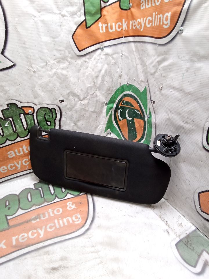 Used 2018 Chrysler DURANGO Sun Visor - Stock #H12539