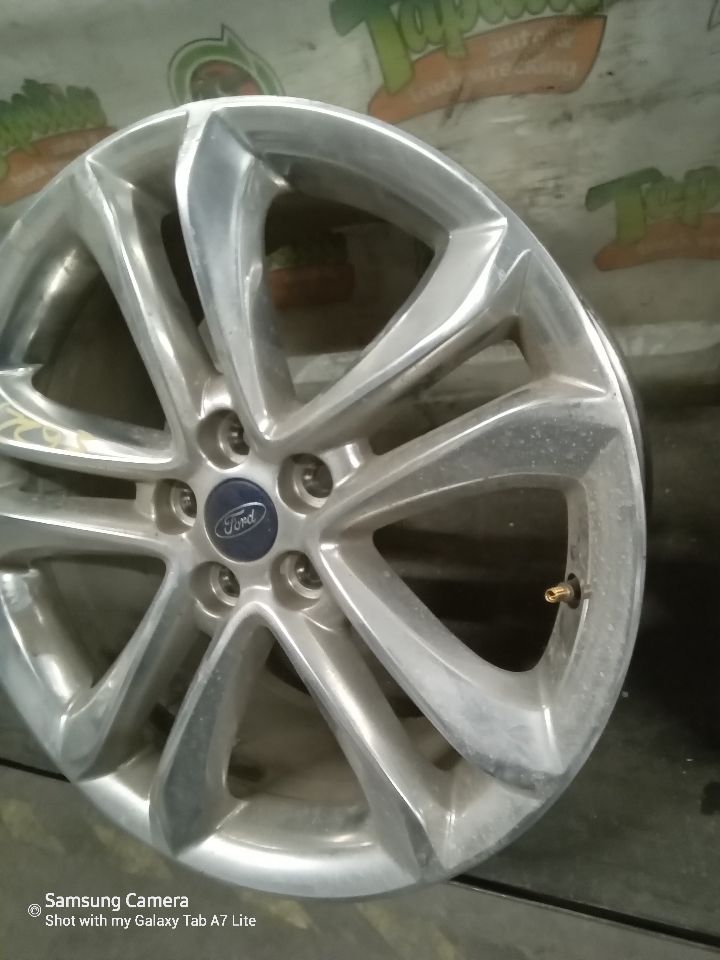 Part image 3