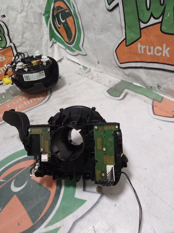 Part image 10