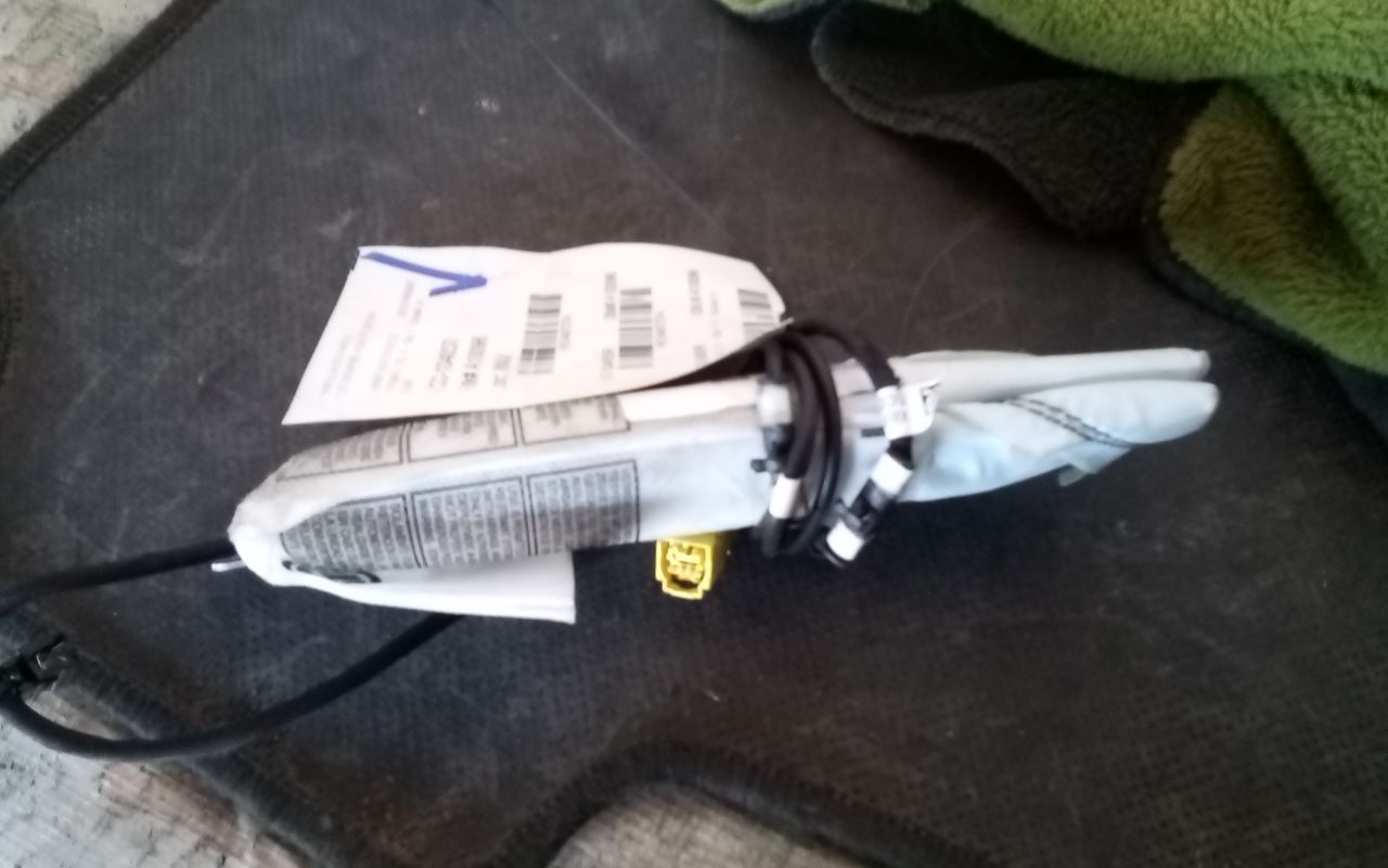 2013 Volkswagen PASSAT Air Bag