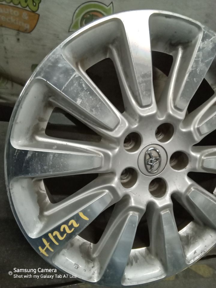 Part image 3