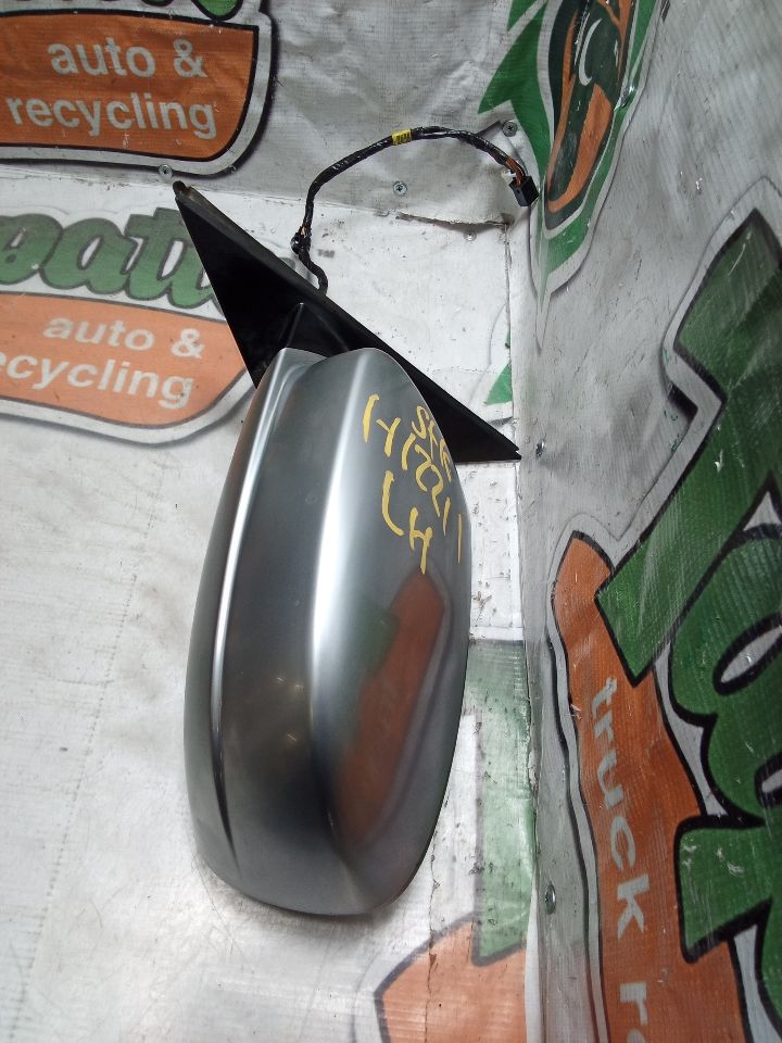 Used 2017 Chrysler CHRYSLER (RWD) Side View Mirror - Stock #H12211