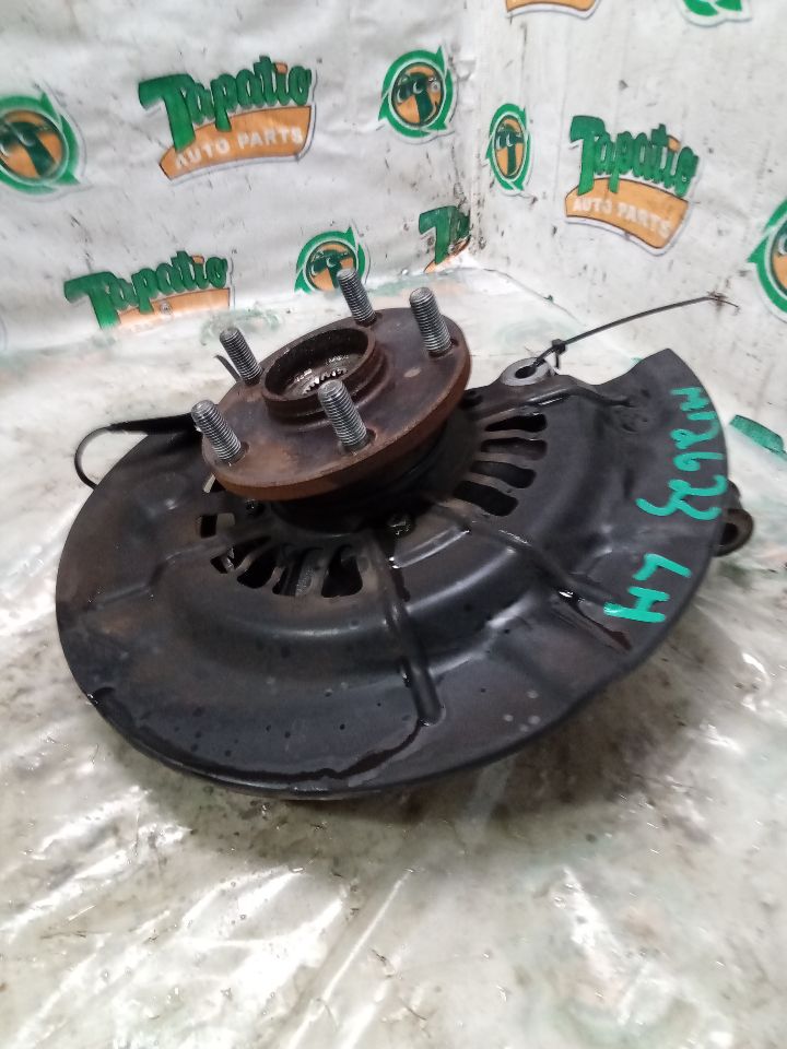 2014 Toyota CAMRY Spindle Knuckle, Fr