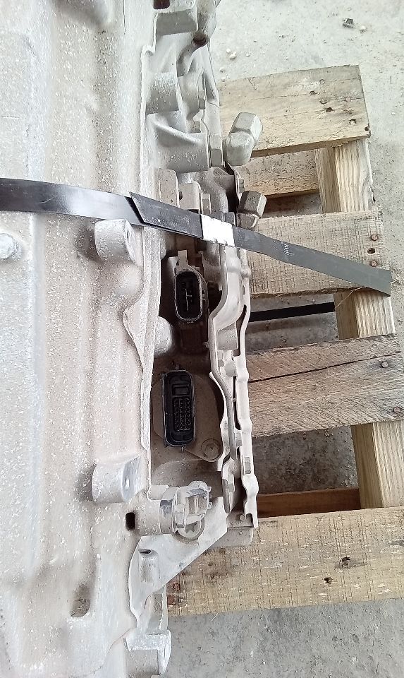 Part image 7