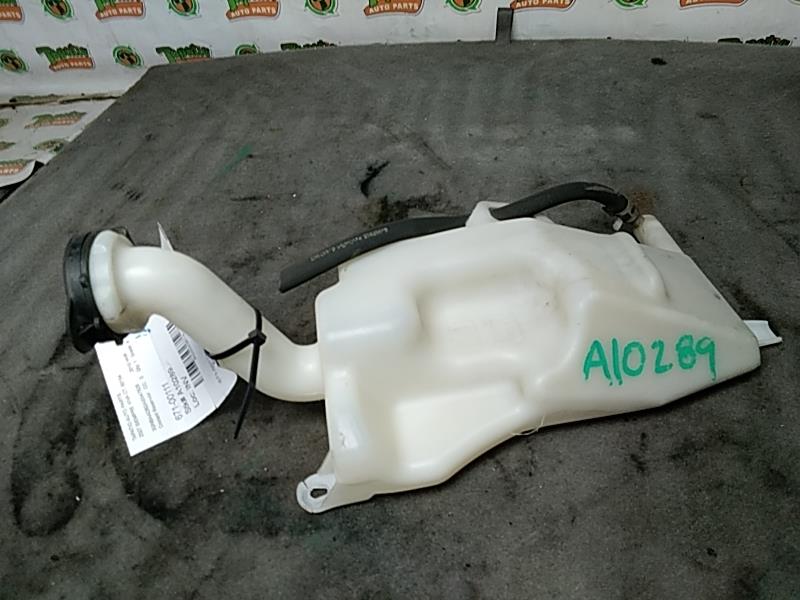 2010 General Motors HHR Coolant Reservoir