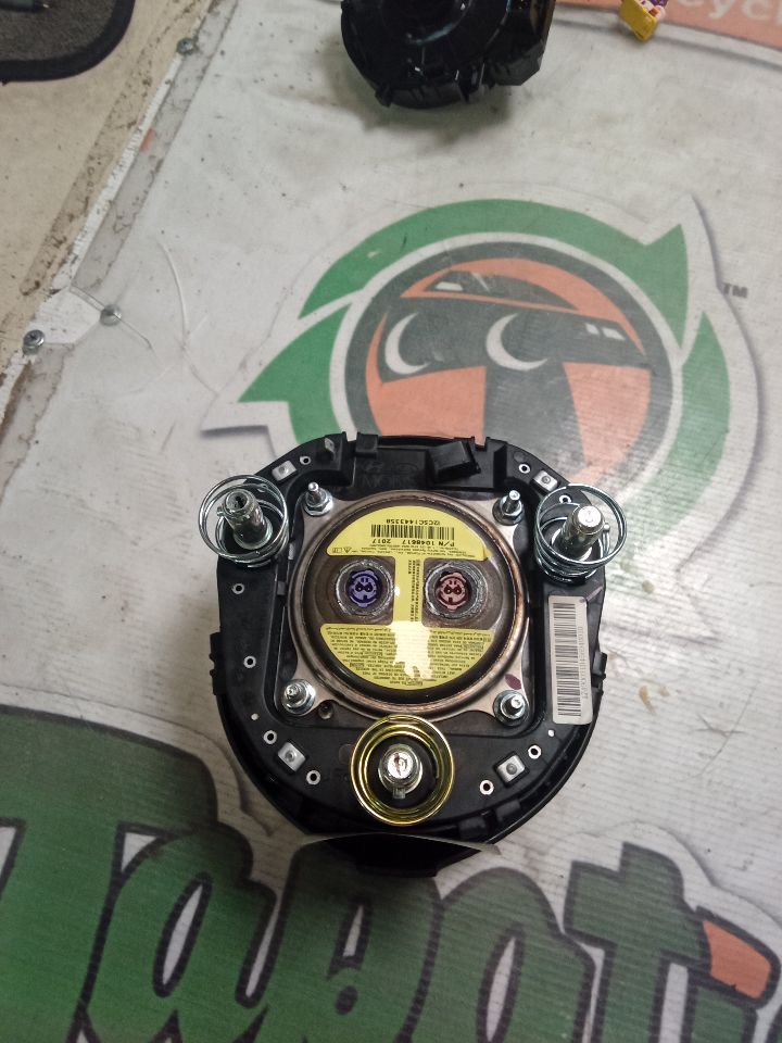 Part image 3