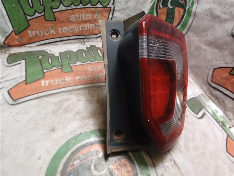 2016 Ford EXPLORER Tail Lamp