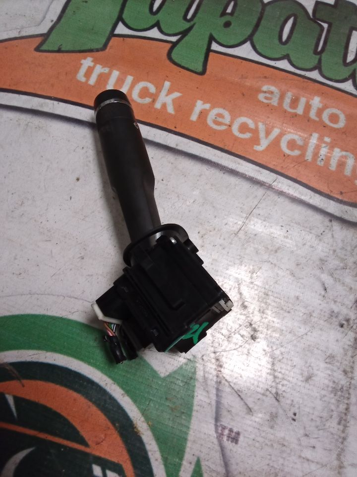 2010 General Motors TRAVERSE Column Switch