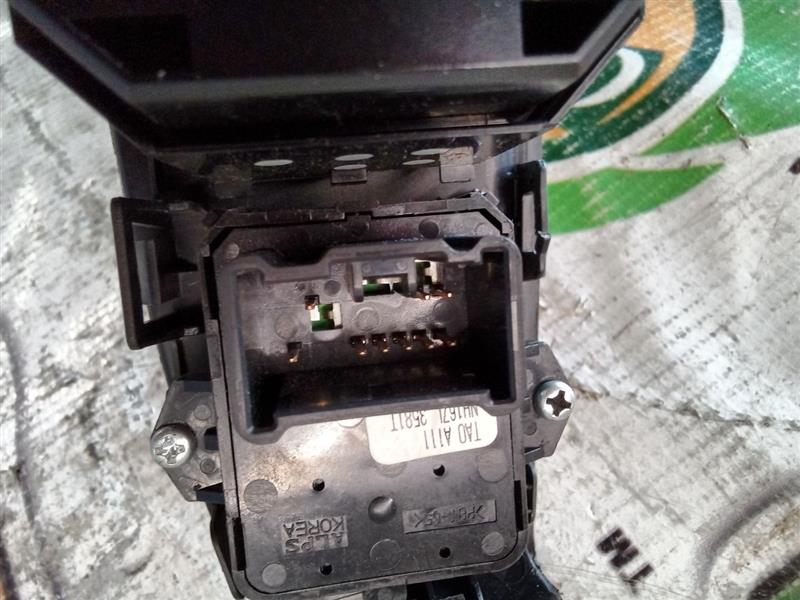 Part image 7