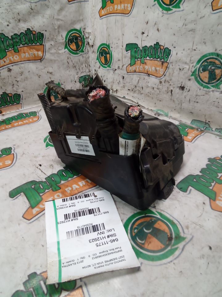 2013 ELANTRA Hyundai Fuse Box, Engine