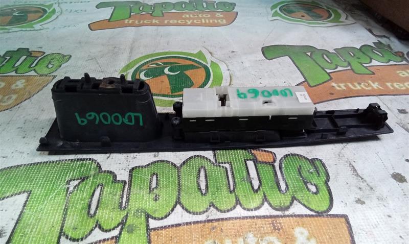 Part image 7