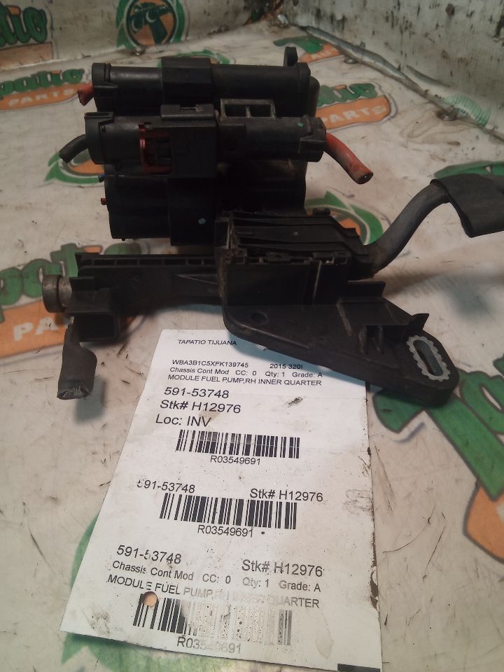 Used 2015 BMW BMW 320i (RH inner quarter) - Stock #H12976