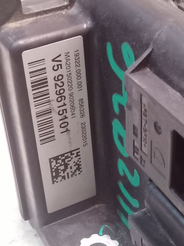 Used 2015 BMW BMW 320i (RH inner quarter) - Stock #H12976