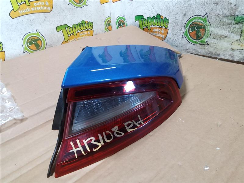 2019 Kia STINGER Tail Lamp