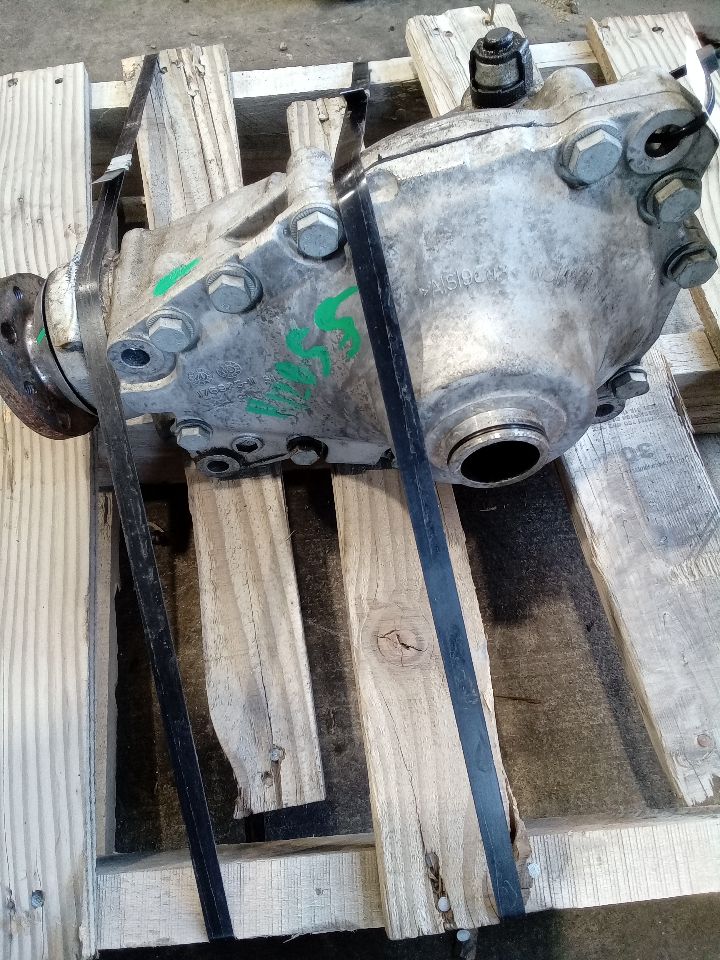 2017 BMW BMW 330i GT Carrier Assembly