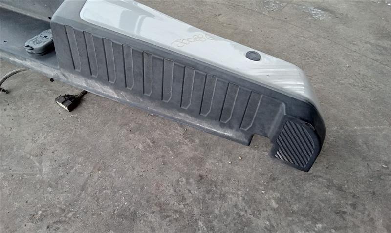 Part image 8