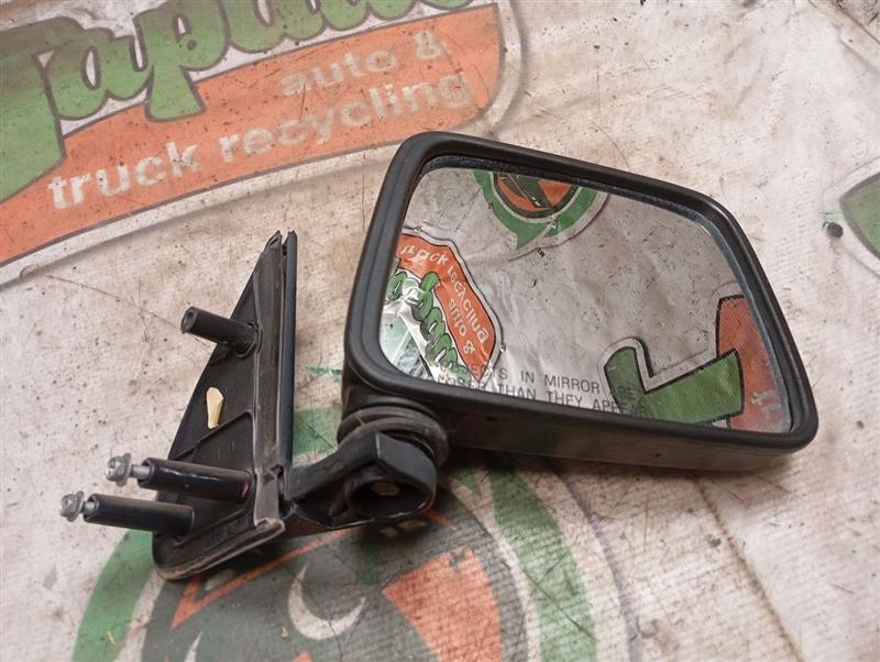 Used 2002 Nissan FRONTIER Side View Mirror - Stock #H13081