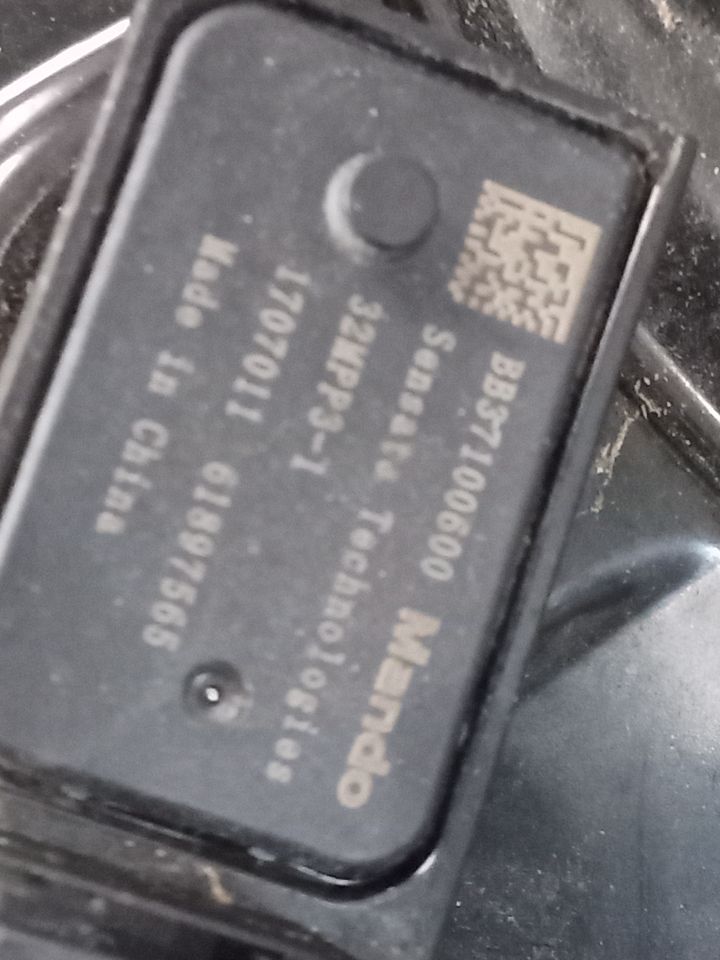 Part image 9