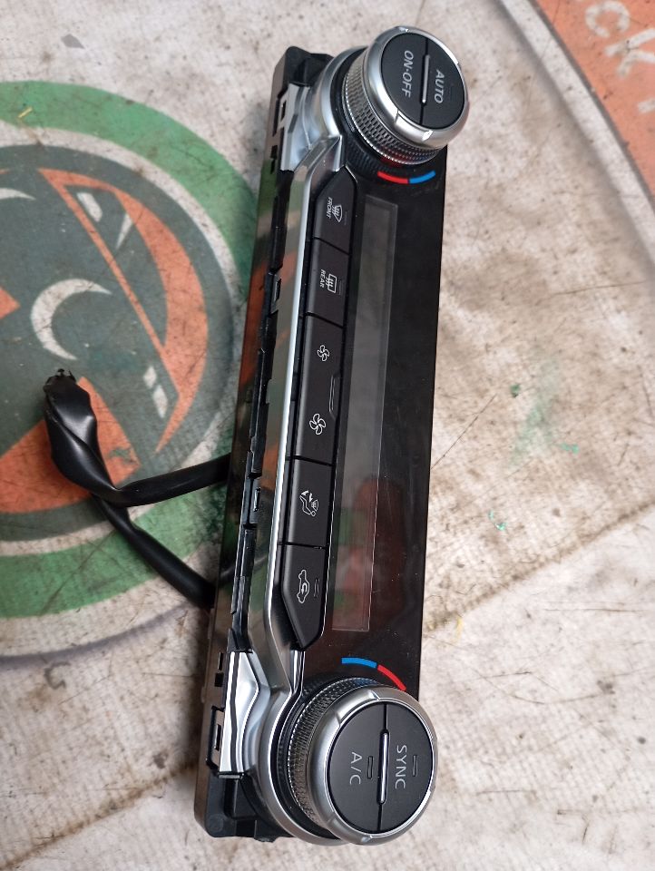2022 Nissan SENTRA Temp Control