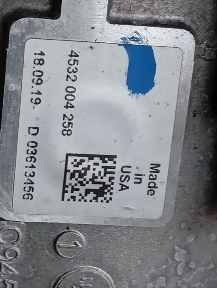 Part image 9