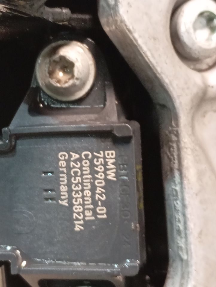 Part image 8