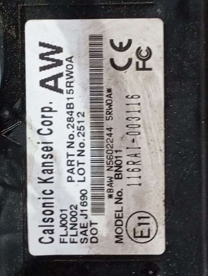 Part image 3