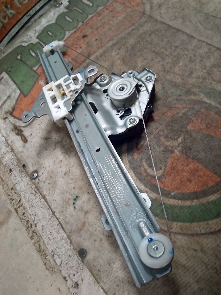 Part image 2