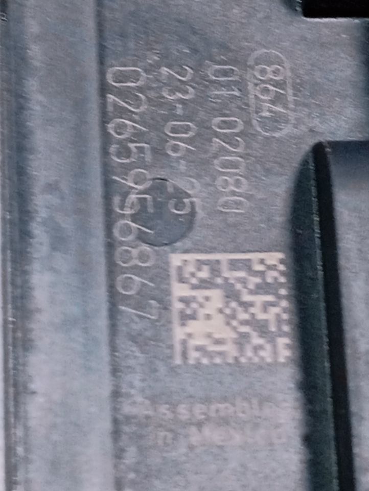 Part image 7