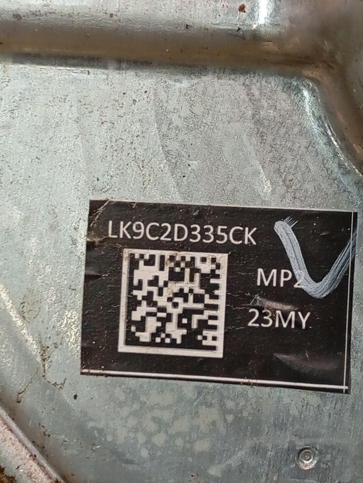 Part image 9