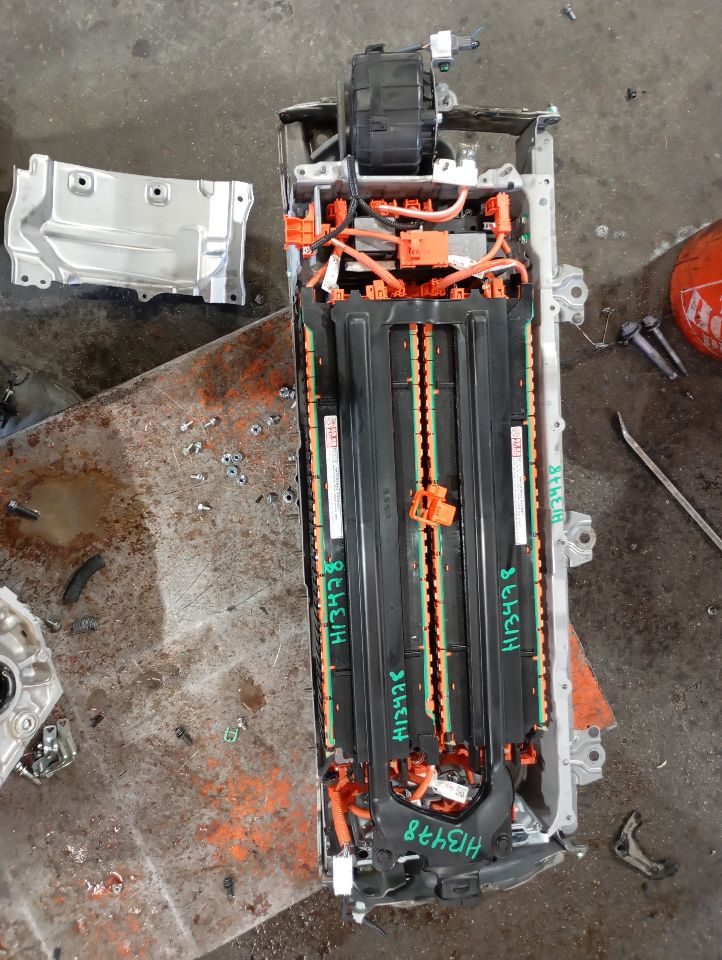 2021 Toyota CAMRY Battery
