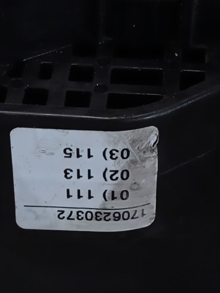 Part image 9
