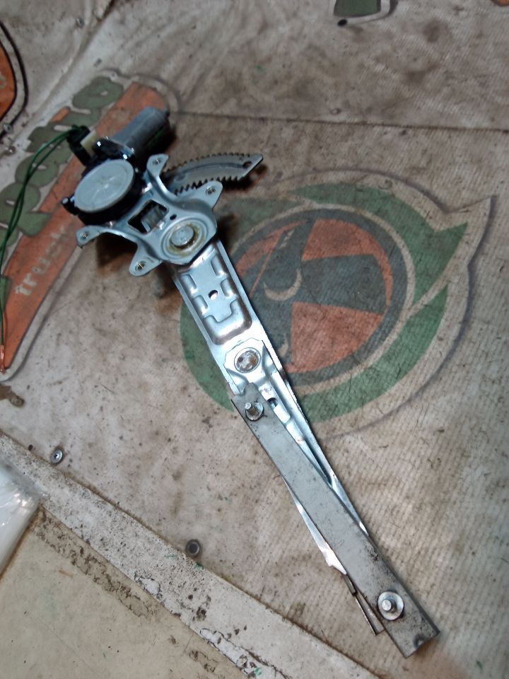Part image 2