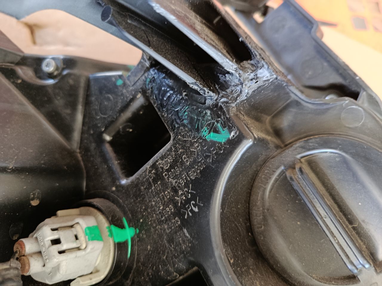 Part image 11