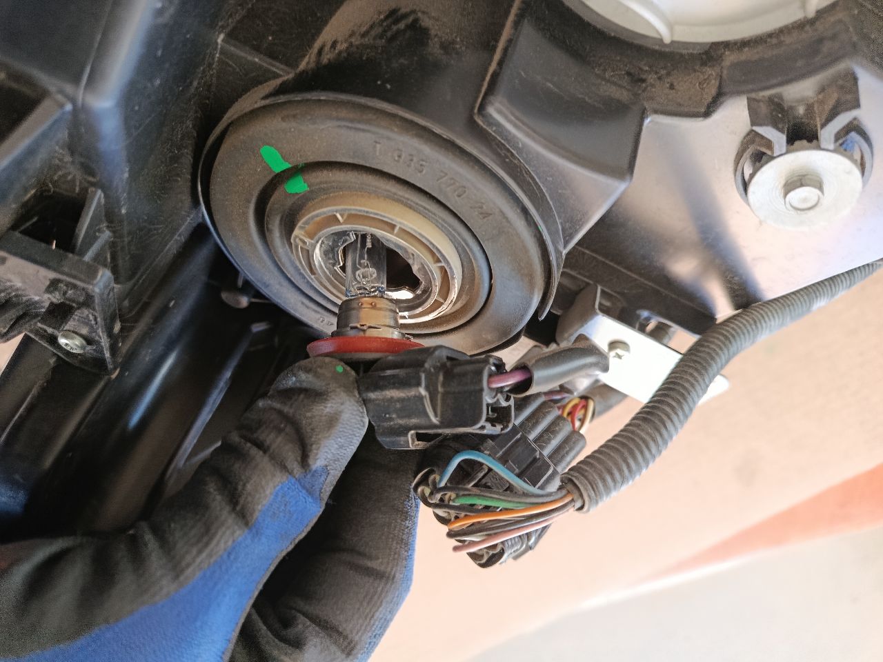 Part image 14