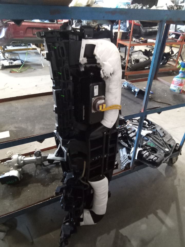 Part image 8