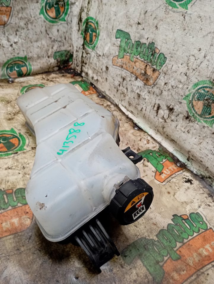 2019 G70 Genesis Coolant Reservoir