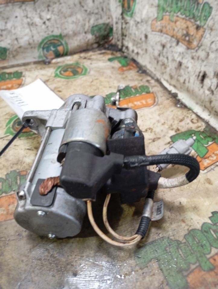 Part image 3