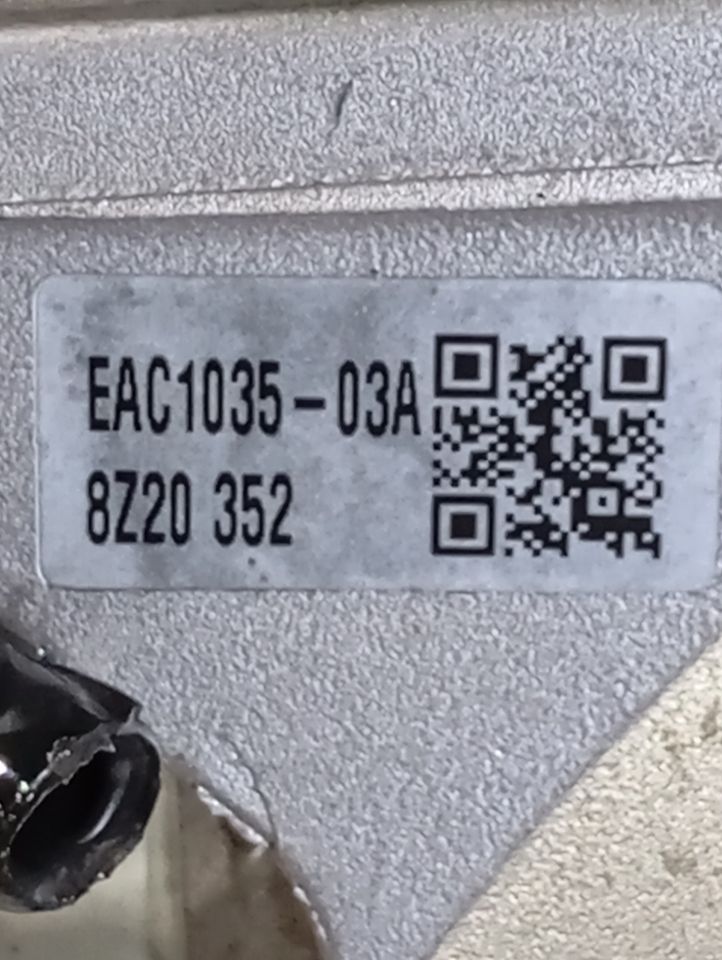 Part image 8